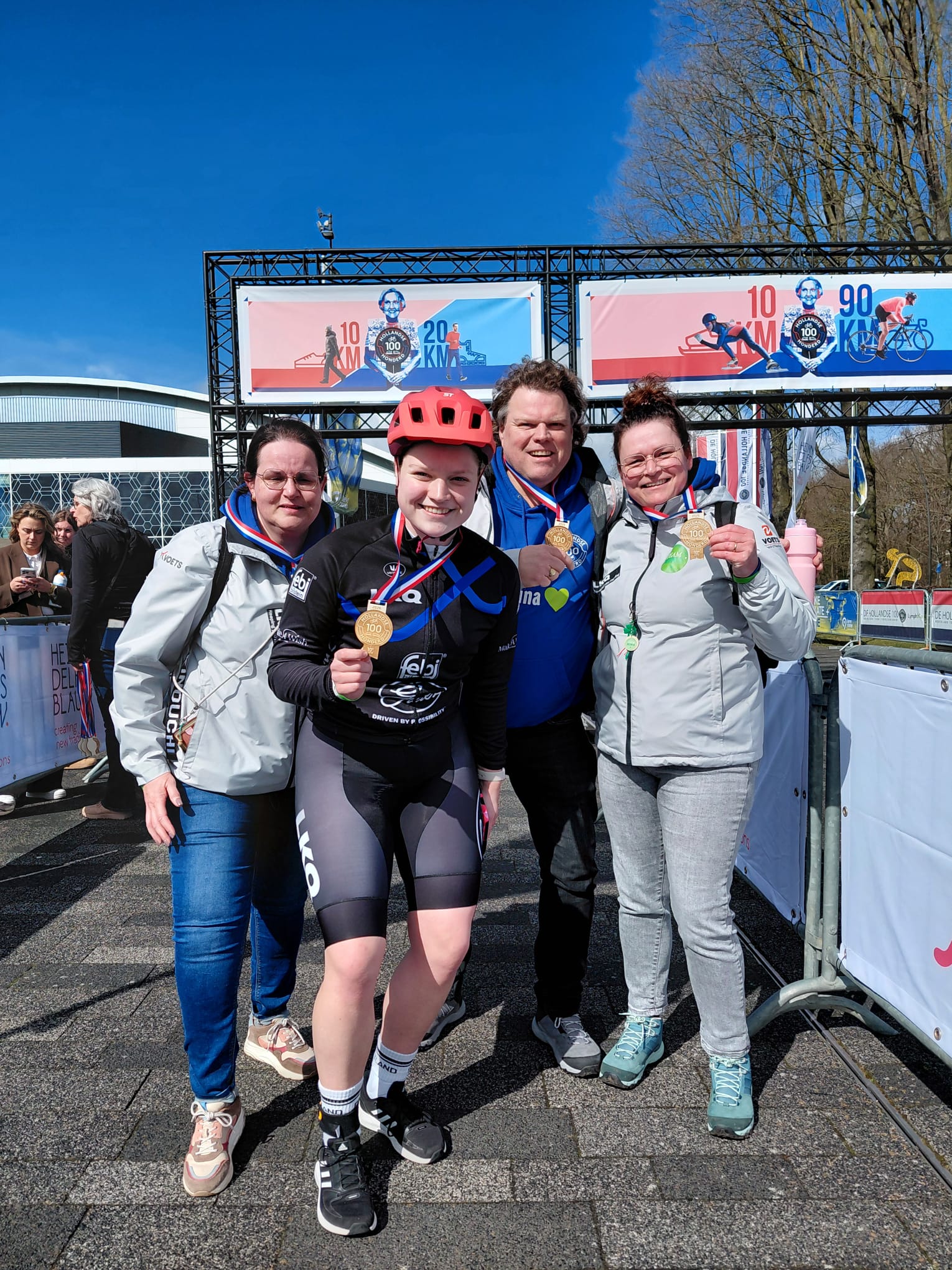 Team Nina in actie tijdens De Hollandse 100