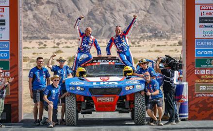 Tim en Tom Coronel sluiten Dakar 2025 af met goed gevoel